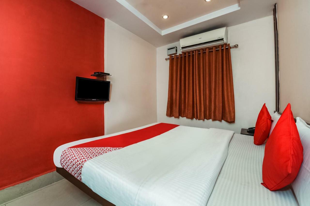 Oyo 28856 Manjeera Inn Visakhapatnam Extérieur photo